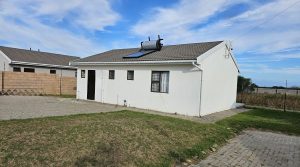 2 Bedroom House for Sale in Gonubie! 2 Bedroom House for Sale in Gonubie!